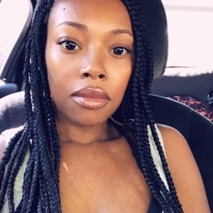 Meet your Posher, Alison